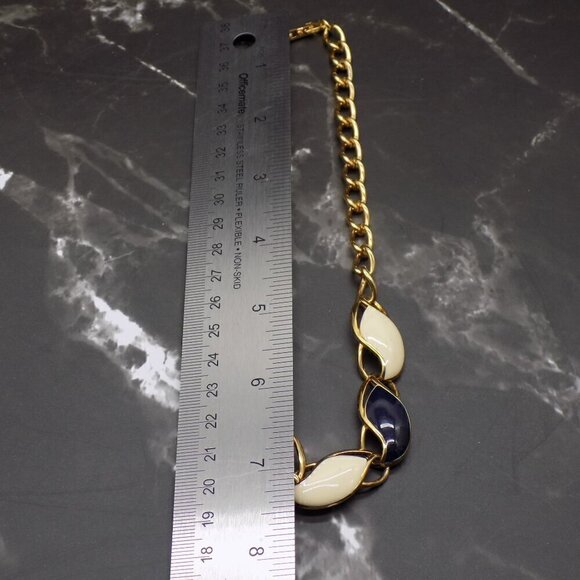 Vintage Choker Collar Necklace Thermoset Navy Blue and Cream Stones Gold-tone - Picture 5 of 8